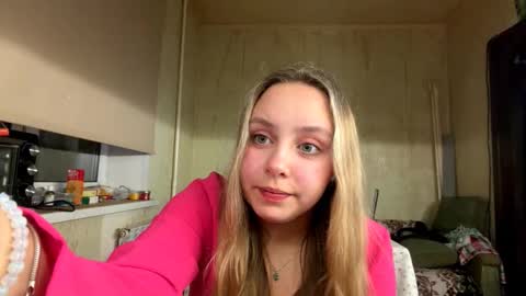 Snapshot of julietmegown chatting on October 2025 08:20:01 PM Mia online show from October 2025 08:20:01 PM