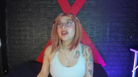 Snapshot of juliexxxtasy chatting on November 2025 11:20:02 AM Julieta online show from November 2025 11:20:02 AM