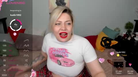 Jully online show from February 2025 03:09:02 PM