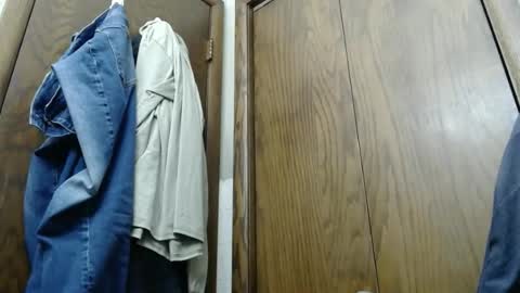 Snapshot of junk_yard_dog chatting on November 2025 12:42:02 PM Dave online show from November 2025 12:42:02 PM