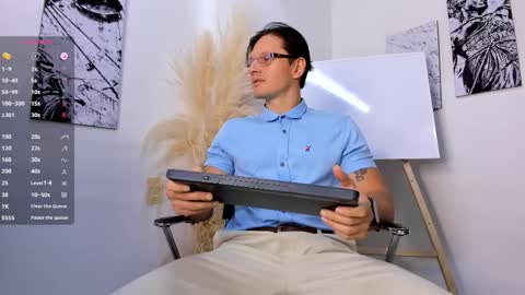 Snapshot of justin_valverde chatting on November 2025 02:56:01 AM Justin online show from November 2025 02:56:01 AM