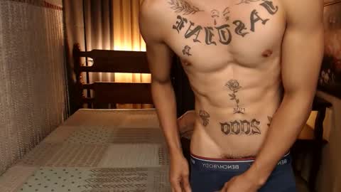 justine_hunk online show from December 2024 04:41:01 AM