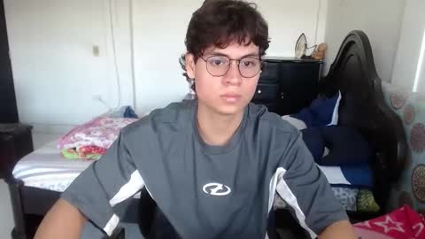 Snapshot of kafer_1022 chatting on December 2025 06:06:01 PM kafer online show from December 2025 06:06:01 PM