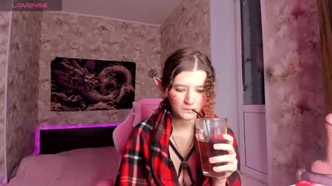 Snapshot of kai_and_gerda636 chatting on January 2025 07:31:01 PM kai_and_gerda636 online show from January 2025 07:31:01 PM