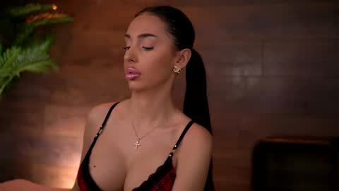 Kaira online show from December 2025 07:43:02 PM