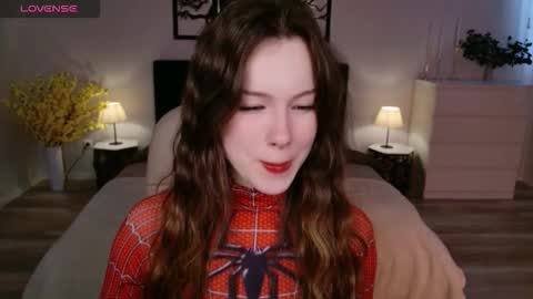Kaitlyn online show from September 2025 08:36:02 AM
