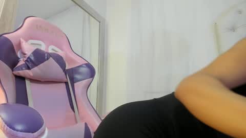    online show from December 2024 12:05:01 PM