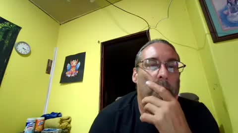 kansasfarmer1 online show from October 2025 08:20:01 PM