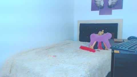 kaoryferrer online show from January 2025 04:11:01 PM