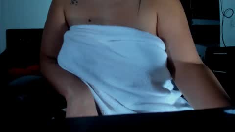 Snapshot of karly_shiine_ chatting on October 2025 03:07:01 AM karly. online show from October 2025 03:07:01 AM