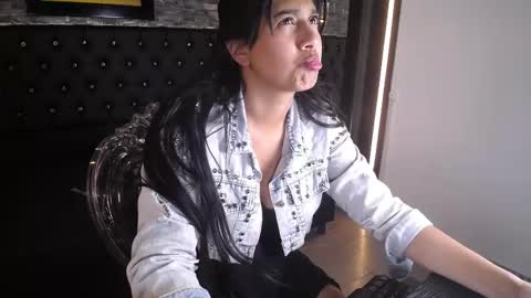 karol_lorens online show from September 2025 03:30:02 AM