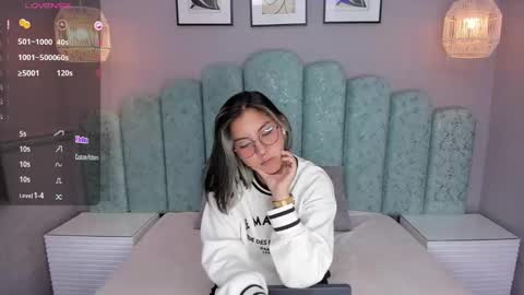 Karol Santos online show from February 2025 07:45:01 AM