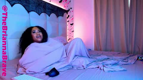 Snapshot of kat2025 chatting on October 2025 02:50:02 PM BriannaBrave online show from October 2025 02:50:02 PM