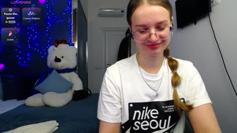 .Be kind and gentle with me and I will do my best for you.   online show from January 2025 08:27:02 AM
