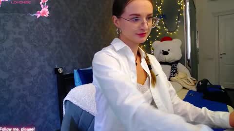 .Be kind and gentle with me and I will do my best for you.   online show from September 2025 10:26:01 AM