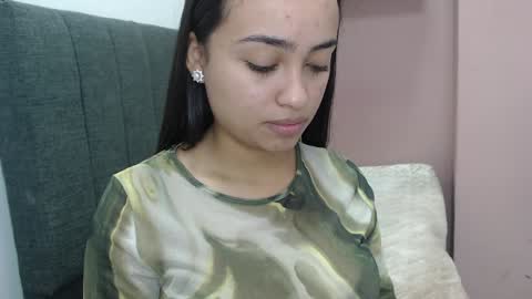 Snapshot of kate_stam chatting on December 2024 01:29:02 PM Kari online show from December 2024 01:29:02 PM