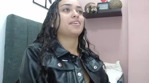 Snapshot of kate_stam chatting on February 2025 01:08:02 PM Kari online show from February 2025 01:08:02 PM
