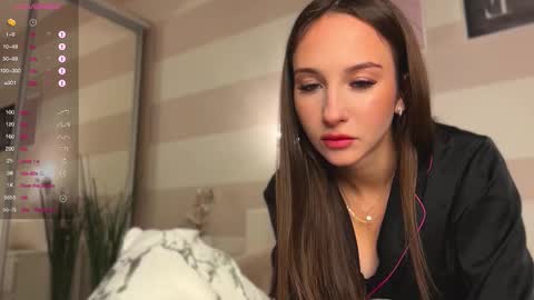 Kate online show from September 2025 05:29:02 PM