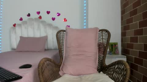 katherin moore online show from September 2025 03:57:01 PM