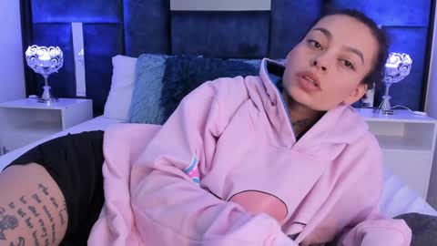 KatheGomez  online show from December 2024 06:04:02 PM