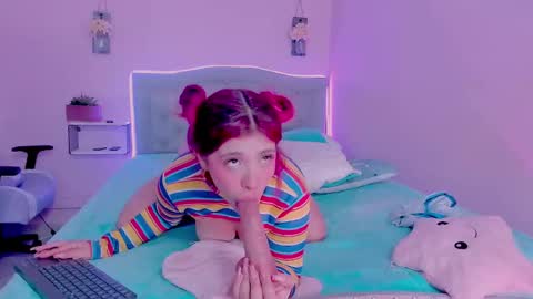 Kathia  online show from December 2024 10:40:02 AM