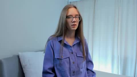 Snapshot of katinatonge chatting on October 2025 08:38:01 AM Scarlett online show from October 2025 08:38:01 AM