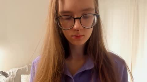 Snapshot of katinatonge chatting on October 2025 08:48:01 AM Scarlett online show from October 2025 08:48:01 AM