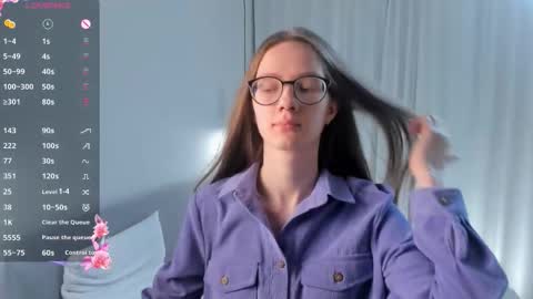 Snapshot of katinatonge chatting on December 2025 08:34:01 AM Scarlett online show from December 2025 08:34:01 AM