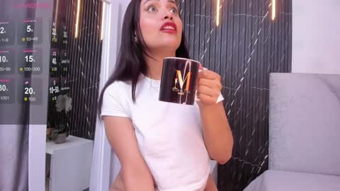 Snapshot of katrina_kaif_x chatting on December 2024 07:27:02 PM Keyla online show from December 2024 07:27:02 PM