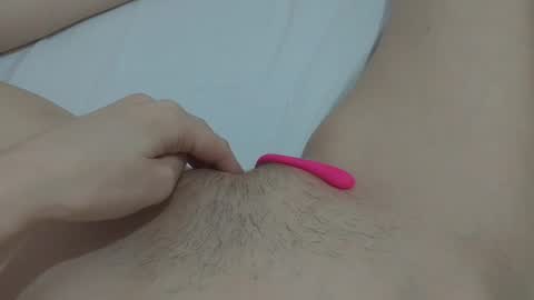 Snapshot of katrinna_arinna chatting on January 2025 03:04:02 AM katrina dont forget to give me thumbs up online show from January 2025 03:04:02 AM