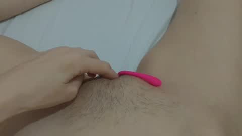 Snapshot of katrinna_arinna chatting on January 2025 01:58:02 AM katrina dont forget to give me thumbs up online show from January 2025 01:58:02 AM