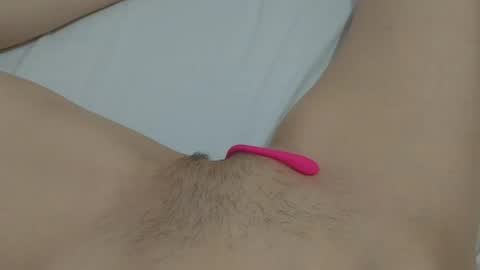 Snapshot of katrinna_arinna chatting on January 2025 09:55:02 AM katrina dont forget to give me thumbs up online show from January 2025 09:55:02 AM