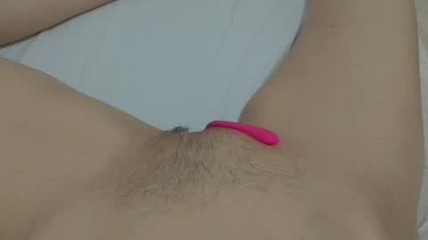 Snapshot of katrinna_arinna chatting on January 2025 03:24:01 PM katrina dont forget to give me thumbs up online show from January 2025 03:24:01 PM