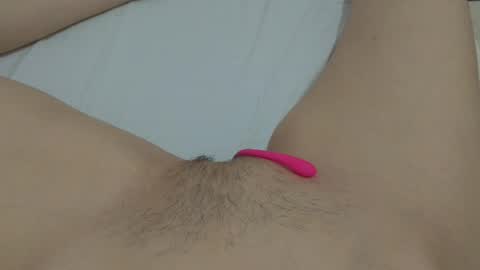 Snapshot of katrinna_arinna chatting on January 2025 08:53:02 PM katrina dont forget to give me thumbs up online show from January 2025 08:53:02 PM