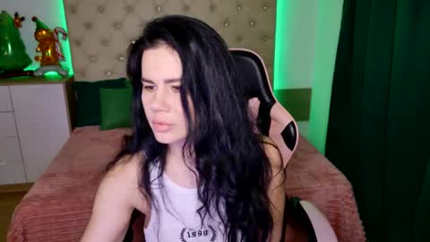 KattieSims online show from January 2025 12:30:01 AM