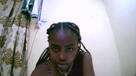 Snapshot of keisha759446 chatting on October 2025 05:40:01 AM keisha759446 online show from October 2025 05:40:01 AM