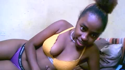 Snapshot of keisha759446 chatting on November 2025 05:27:02 AM keisha759446 online show from November 2025 05:27:02 AM