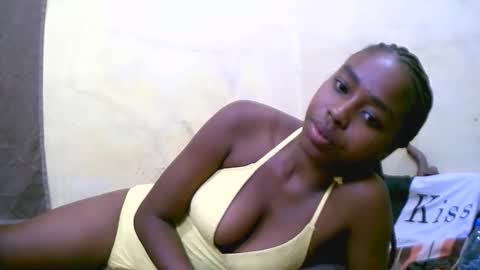 Snapshot of keisha759446 chatting on November 2025 06:29:02 AM keisha759446 online show from November 2025 06:29:02 AM