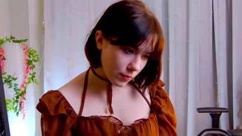 Snapshot of kelly_fooxx chatting on October 2025 09:37:01 AM Kelly online show from October 2025 09:37:01 AM