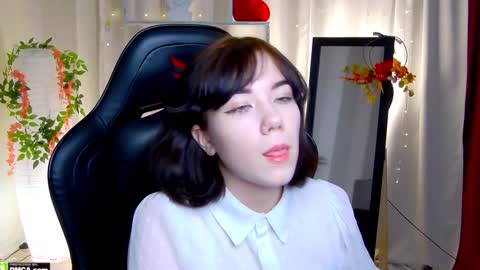 Snapshot of kelly_fooxx chatting on November 2025 09:19:01 AM Kelly online show from November 2025 09:19:01 AM