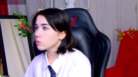 Snapshot of kelly_fooxx chatting on December 2025 10:42:01 AM Kelly online show from December 2025 10:42:01 AM