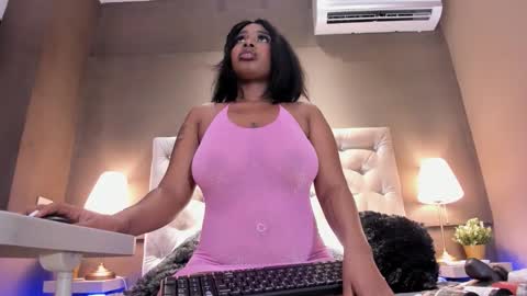 kendraasmith_ online show from September 2025 01:47:02 PM