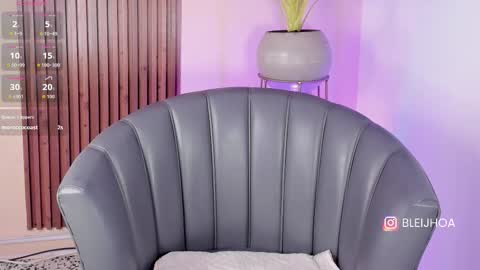 Snapshot of kenykitty chatting on November 2025 05:39:01 AM Keny Kitty Onlyfans Kenayfoxx online show from November 2025 05:39:01 AM