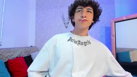 Kev online show from February 2025 10:34:02 PM