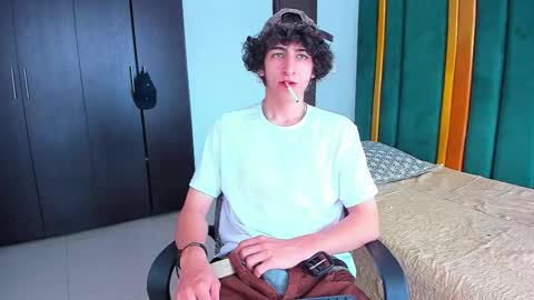 Kev online show from September 2025 05:38:01 PM