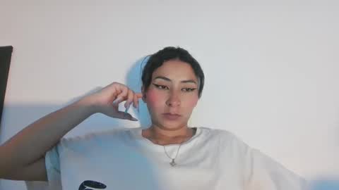 khaleesi_j online show from March 2025 12:15:02 PM