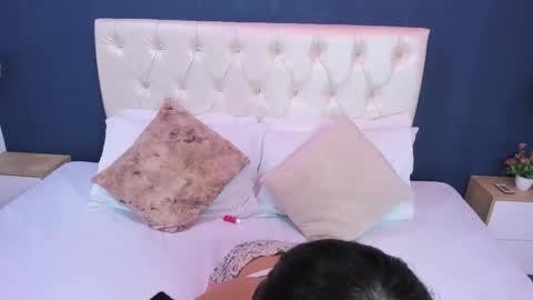 Snapshot of kimluna1 chatting on December 2025 12:38:02 AM kimluna1 online show from December 2025 12:38:02 AM