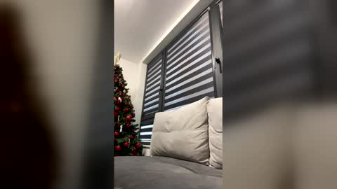 kingvortexxx online show from December 2025 12:01:01 PM