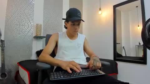   online show from September 2025 07:25:01 PM