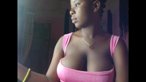 Snapshot of kinkyjuicexx chatting on October 2025 05:33:01 PM kinkyjuicexx online show from October 2025 05:33:01 PM